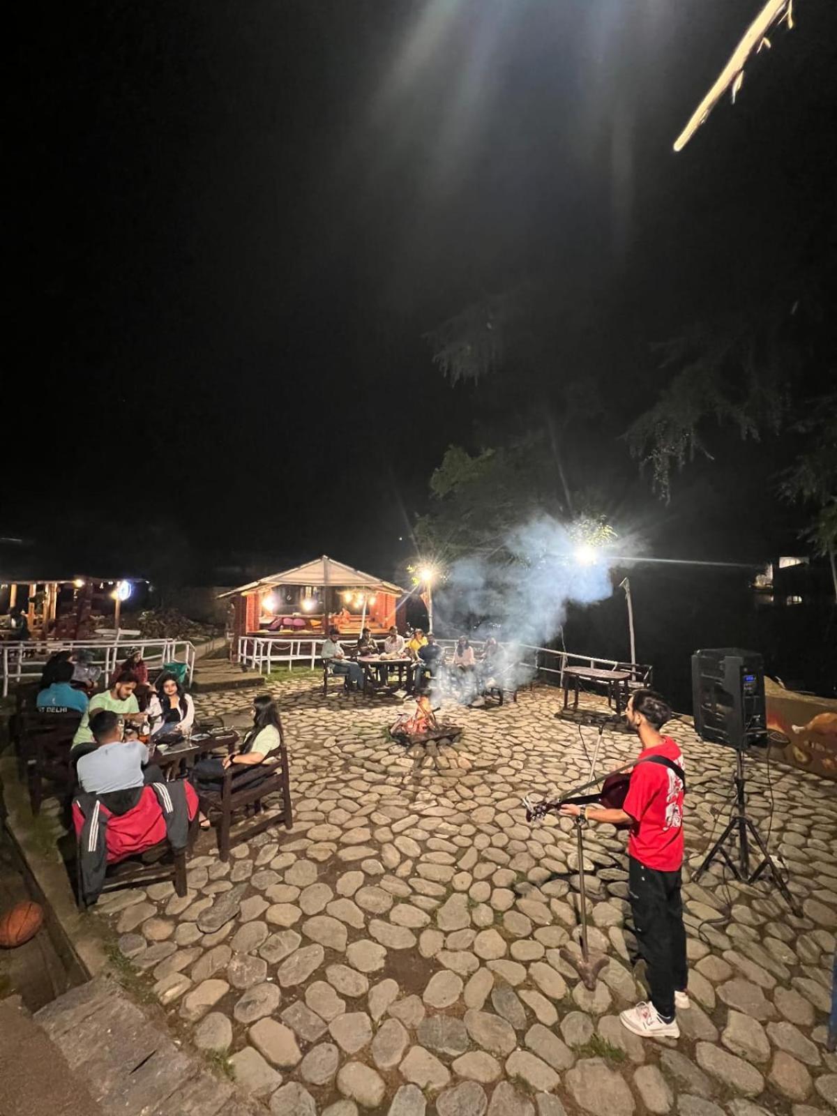 Himtrek Stays,Mcleodganj Маклеод-Гандж Екстер'єр фото