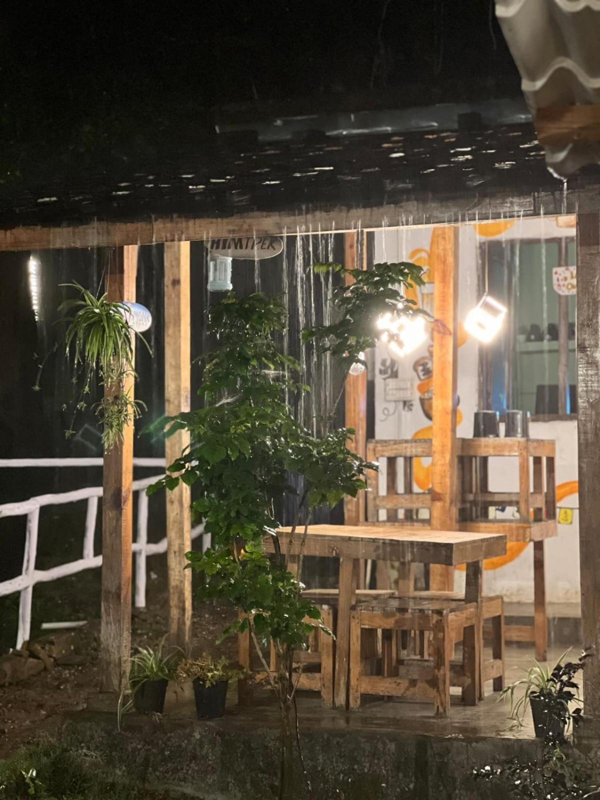 Himtrek Stays,Mcleodganj Маклеод-Гандж Екстер'єр фото