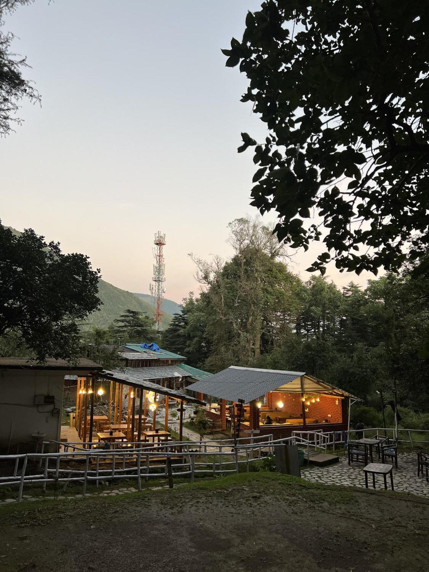 Himtrek Stays,Mcleodganj Маклеод-Гандж Екстер'єр фото