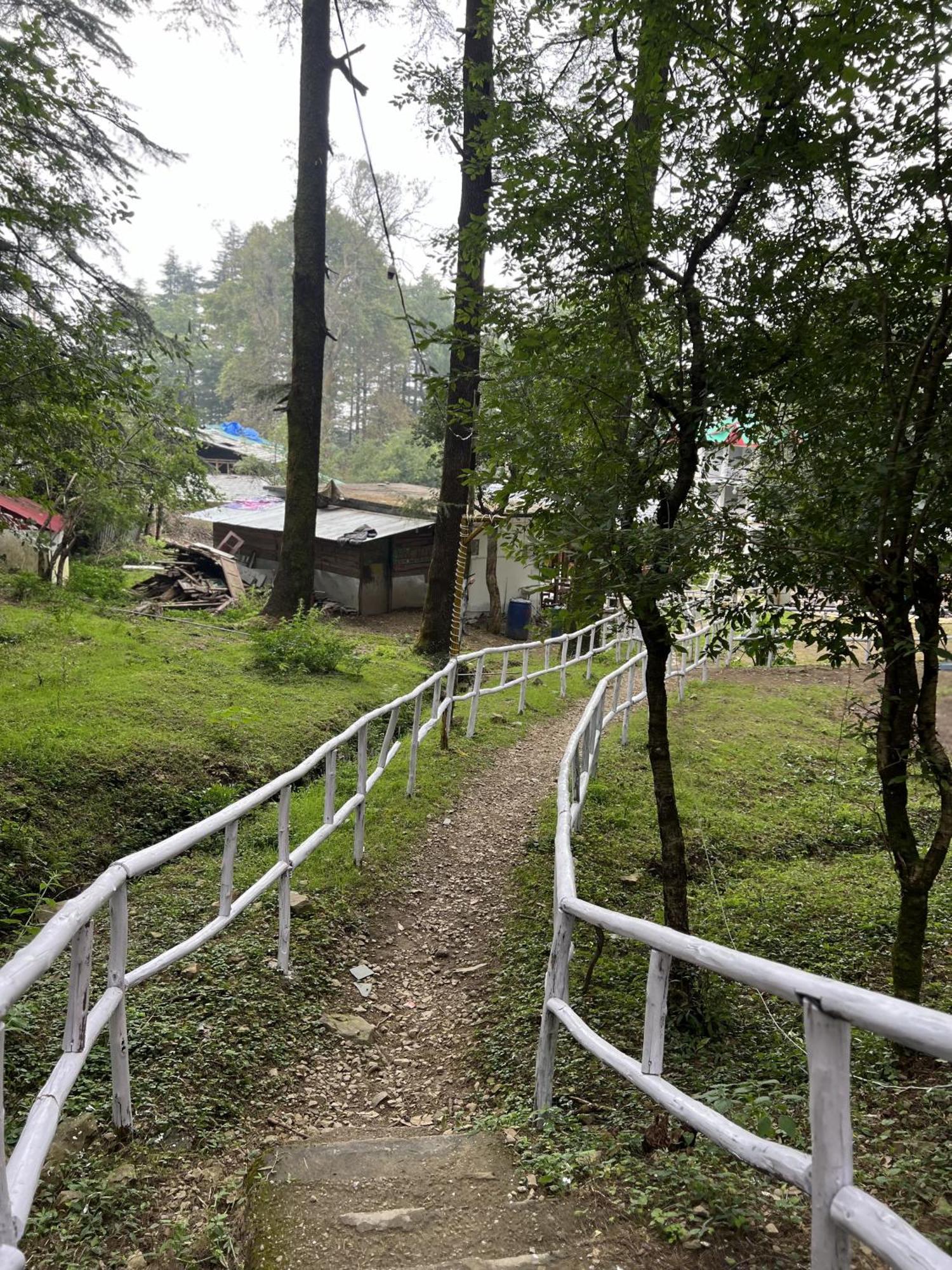 Himtrek Stays,Mcleodganj Маклеод-Гандж Екстер'єр фото